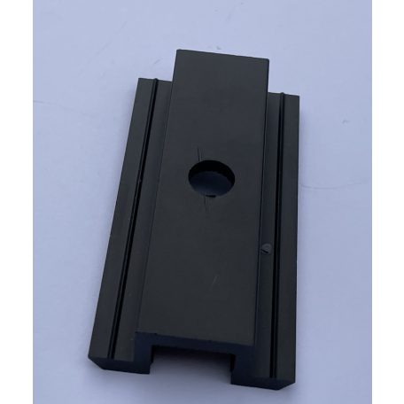 Middle Clamp with Grounding Line 70 mm, Black